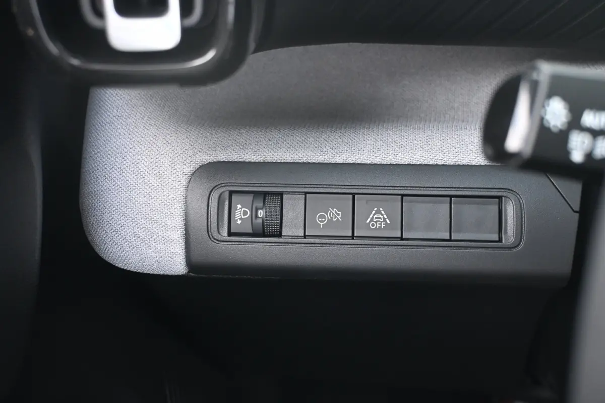 1.2 Hybrid 145pk Plus DEMO-DEAL! Tot 8 Jaar Garantie! | Navigatie by App | Achteruitrijcamera | Climate Control | Cruise Control | !!