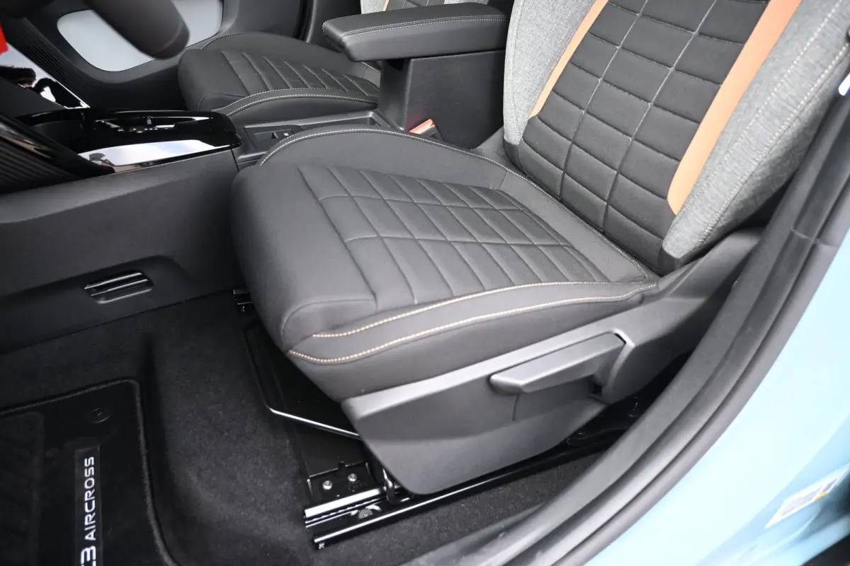 1.2 Hybrid 145pk Plus DEMO-DEAL! Tot 8 Jaar Garantie! | Navigatie by App | Achteruitrijcamera | Climate Control | Cruise Control | !!