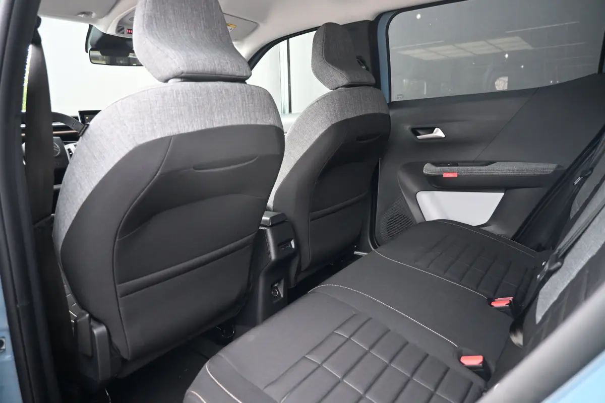 1.2 Hybrid 145pk Plus DEMO-DEAL! Tot 8 Jaar Garantie! | Navigatie by App | Achteruitrijcamera | Climate Control | Cruise Control | !!