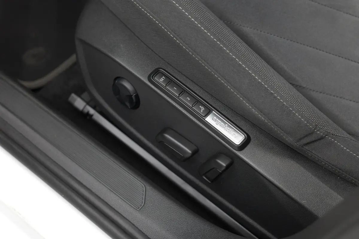 1.5 eTSI Style |Panoramadak|Massage|Carplay|