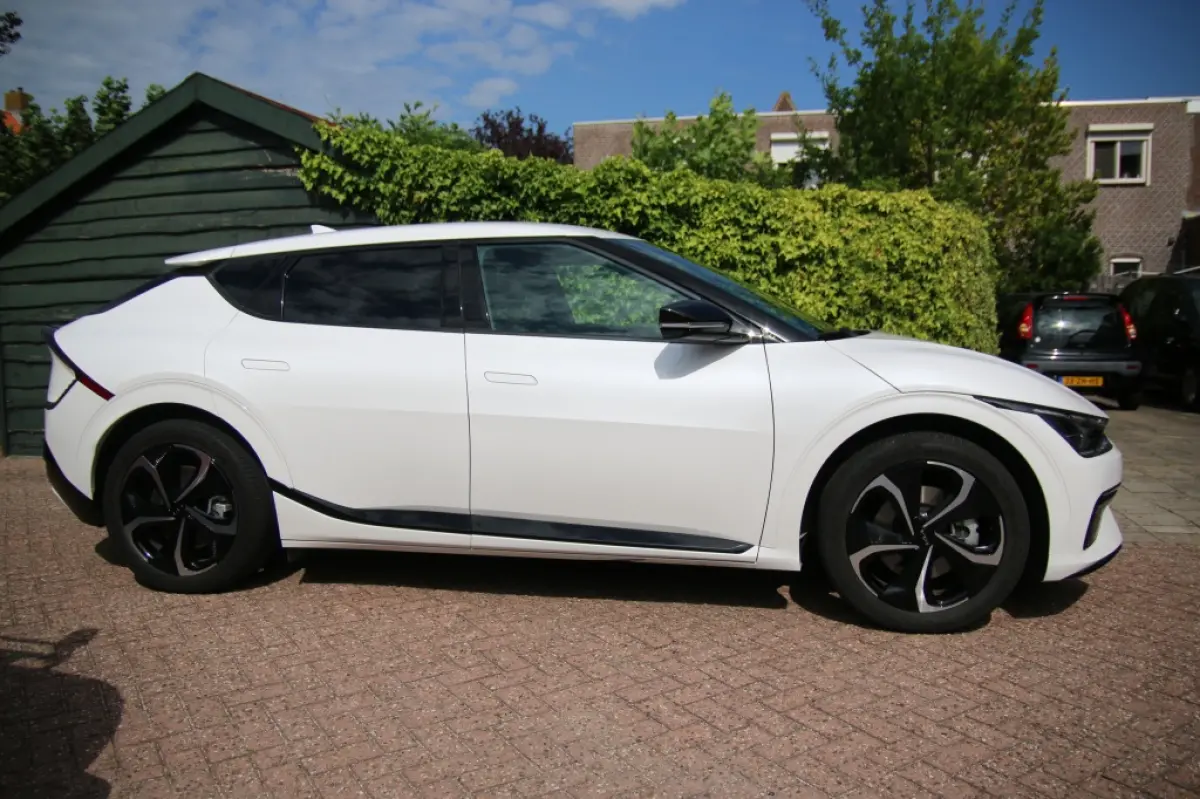 GT-Lin Edt 77.4 kWh | 99.9 SOH!