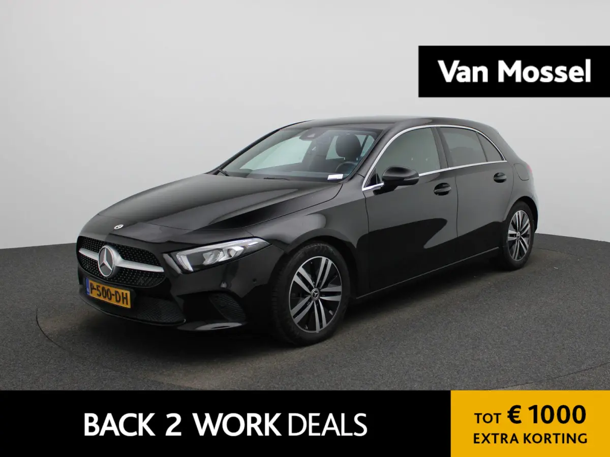 180 Business Solution Luxury | Automaat | Apple Carplay/Android Auto | Trekhaak | Sfeerverlichting | Climate Control | Achteruitrijcamera | Lederen Bekleding | Lichtmetalen Velgen |