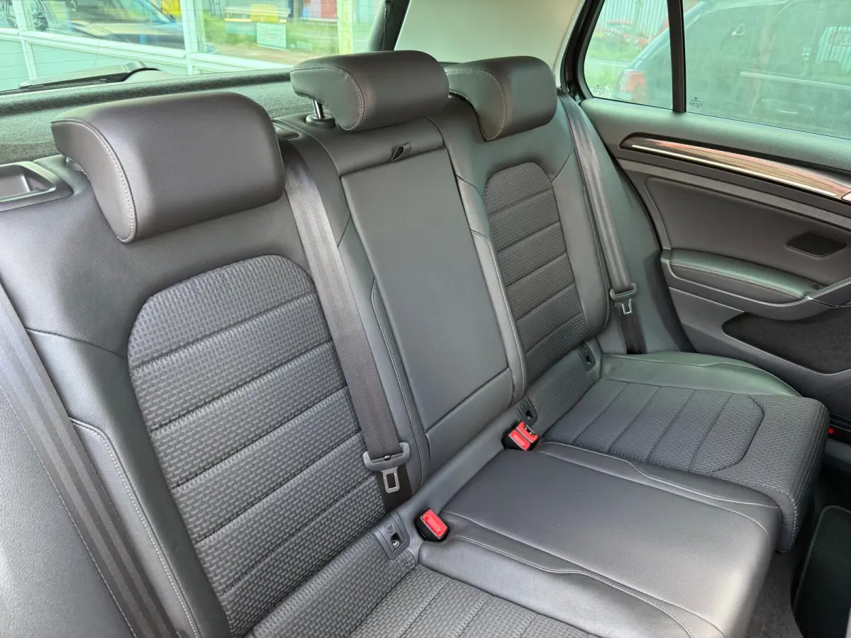 1.4 TSI Highline | Pano | Xenon | Cruise | Navi