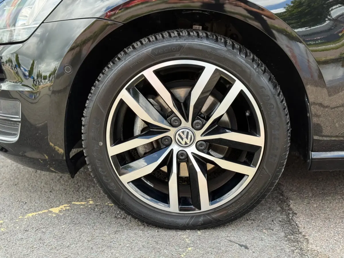 1.4 TSI Highline | Pano | Xenon | Cruise | Navi