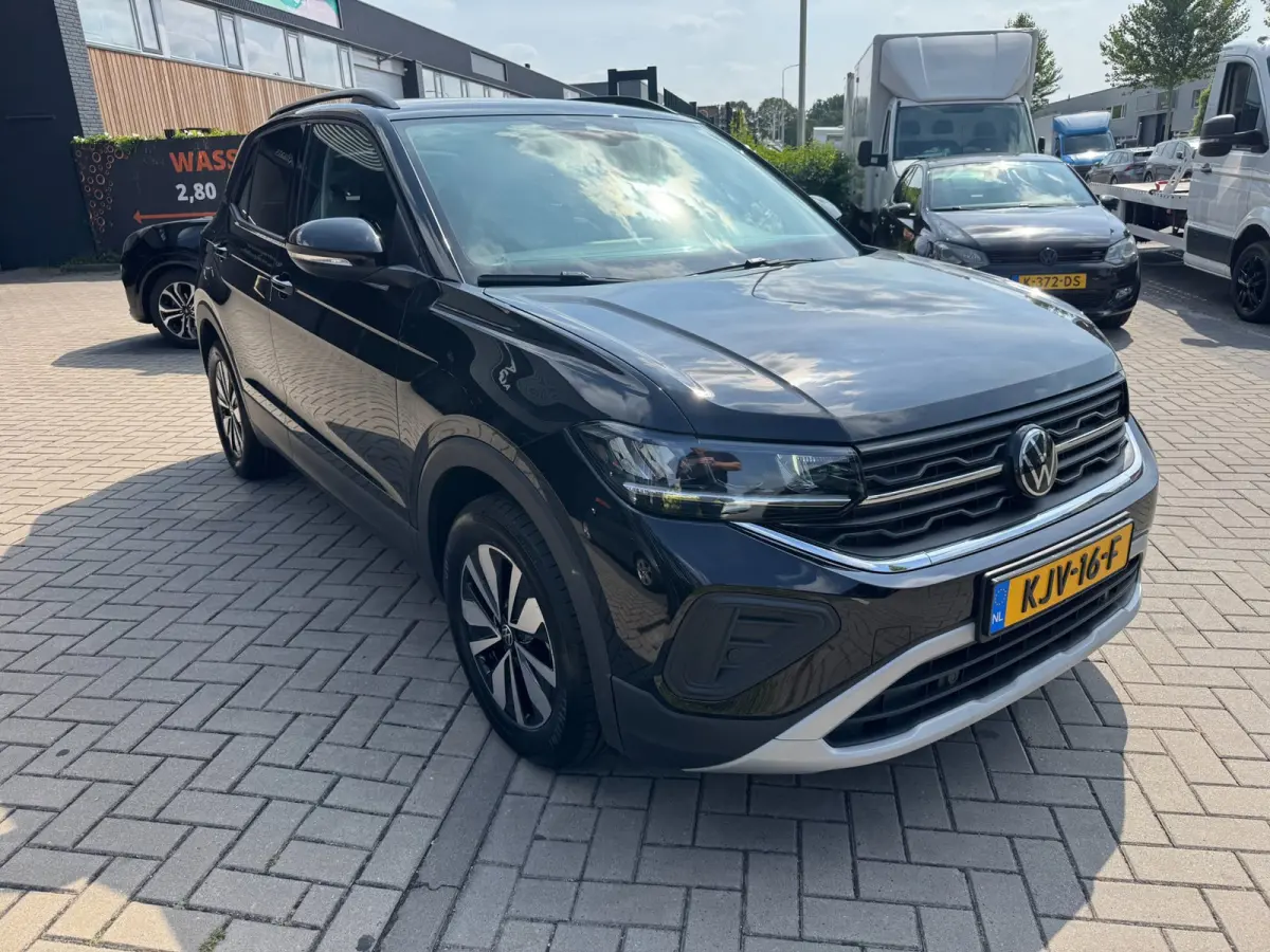 1.5 TSI R-Line Edition | Met o.a. AppleCarPlay/AndroidAuto, achteruitrijcamera, navigatie en cruise control!