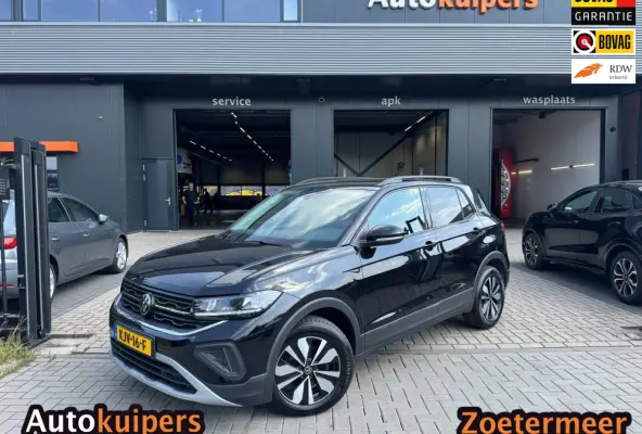 1.5 TSI R-Line Edition | Met o.a. AppleCarPlay/AndroidAuto, achteruitrijcamera, navigatie en cruise control!