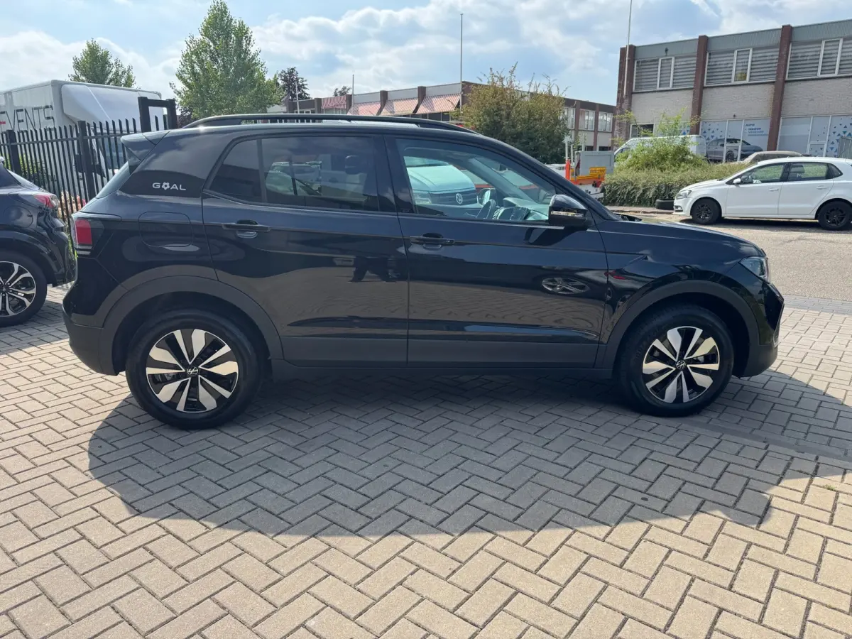 1.5 TSI R-Line Edition | Met o.a. AppleCarPlay/AndroidAuto, achteruitrijcamera, navigatie en cruise control!