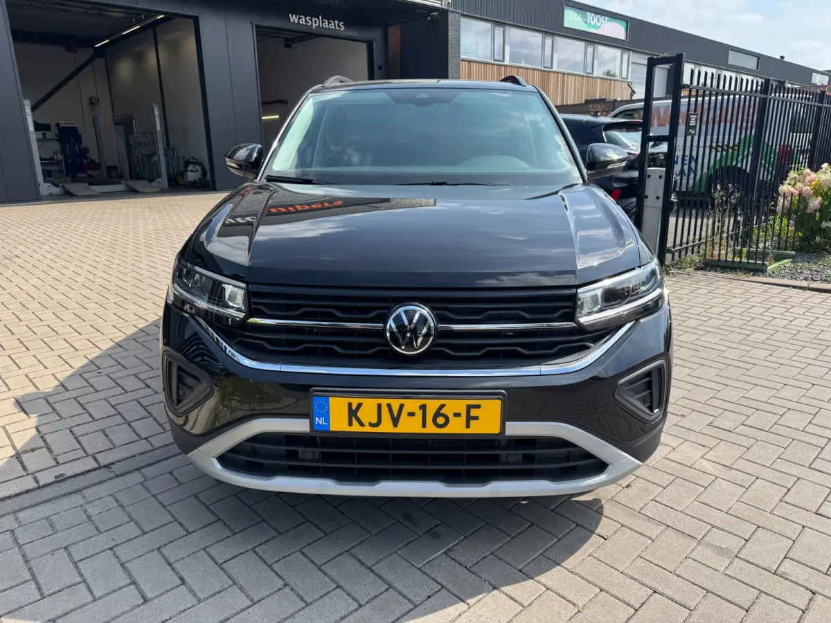 1.5 TSI R-Line Edition | Met o.a. AppleCarPlay/AndroidAuto, achteruitrijcamera, navigatie en cruise control!