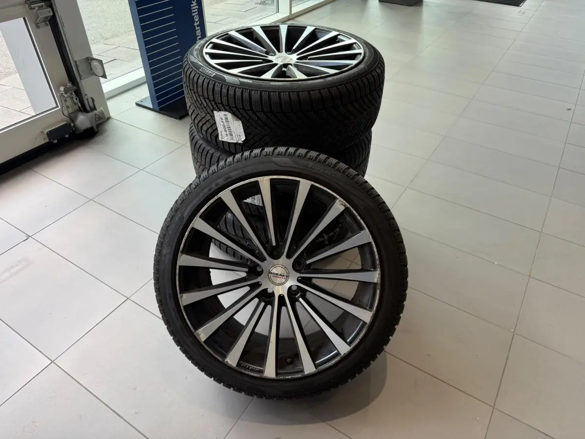 1.3 TCe Black Edition PANORAMA DAK | STOEL VERWARMING | WINTERSET VELGEN | CAMERA | BOSE AUDIO | HALF LEER