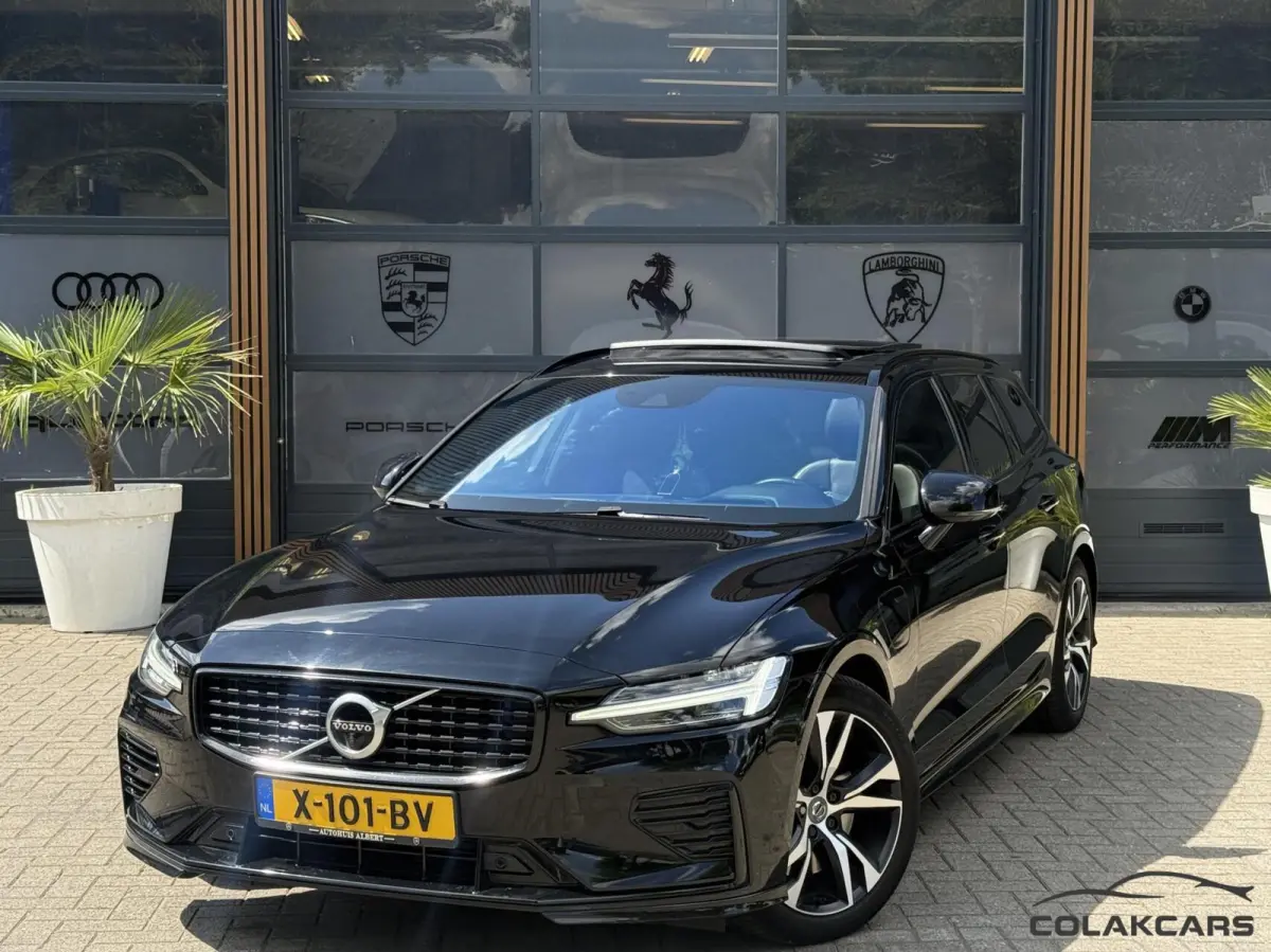 2.0 T6 Twin Engine AWD R-Design-Trekh-NAP-Pano-VOL