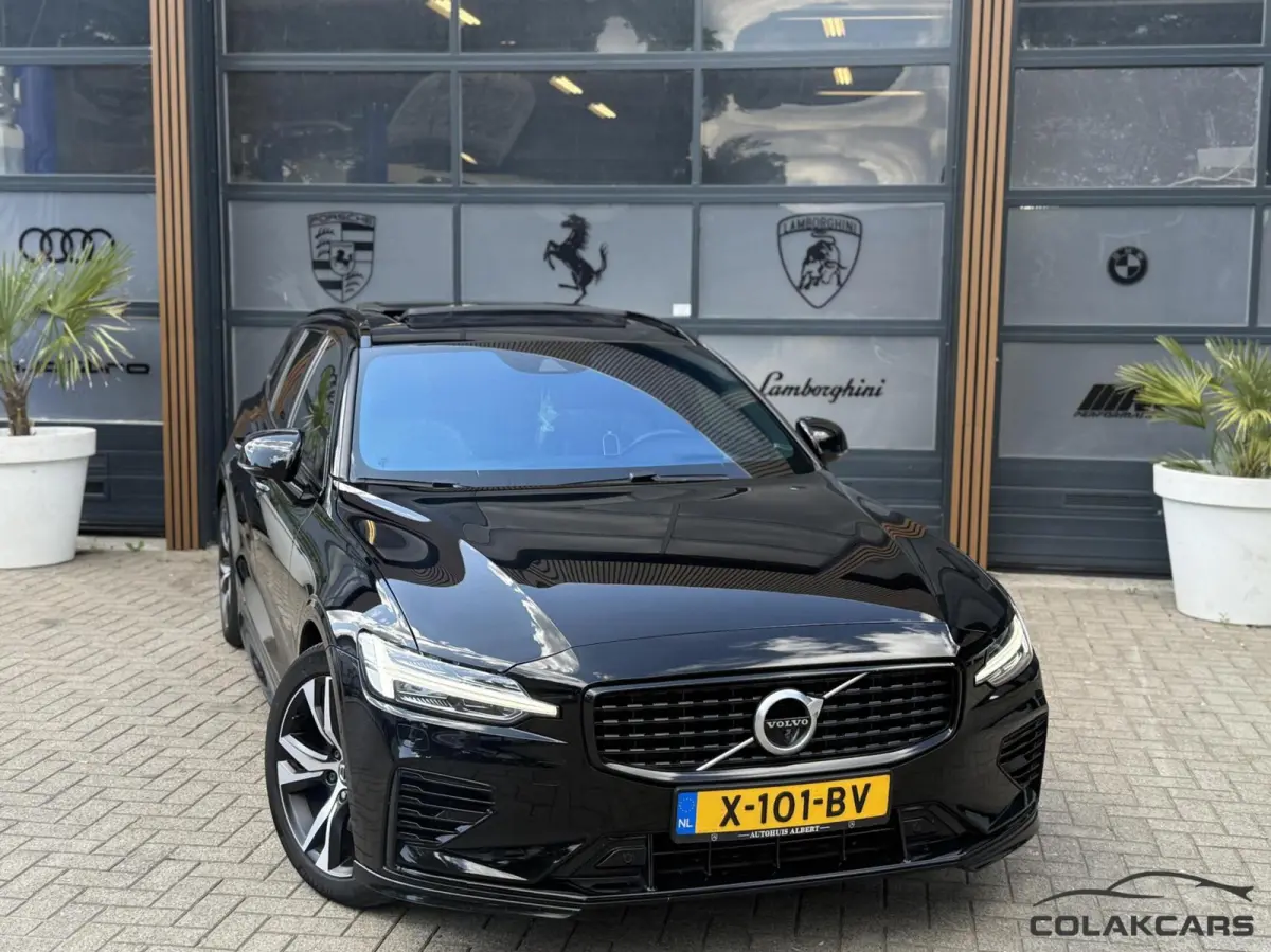 2.0 T6 Twin Engine AWD R-Design-Trekh-NAP-Pano-VOL