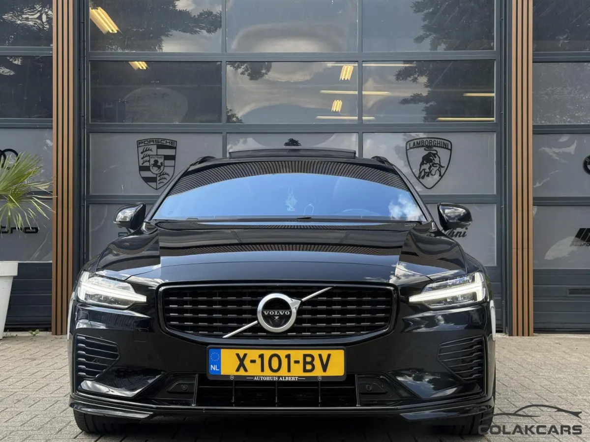 2.0 T6 Twin Engine AWD R-Design-Trekh-NAP-Pano-VOL