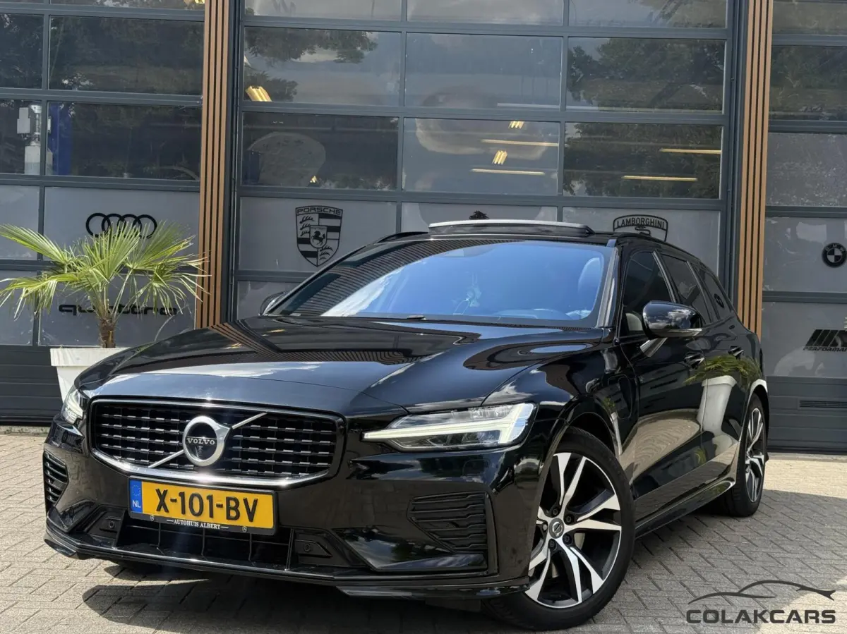 2.0 T6 Twin Engine AWD R-Design-Trekh-NAP-Pano-VOL