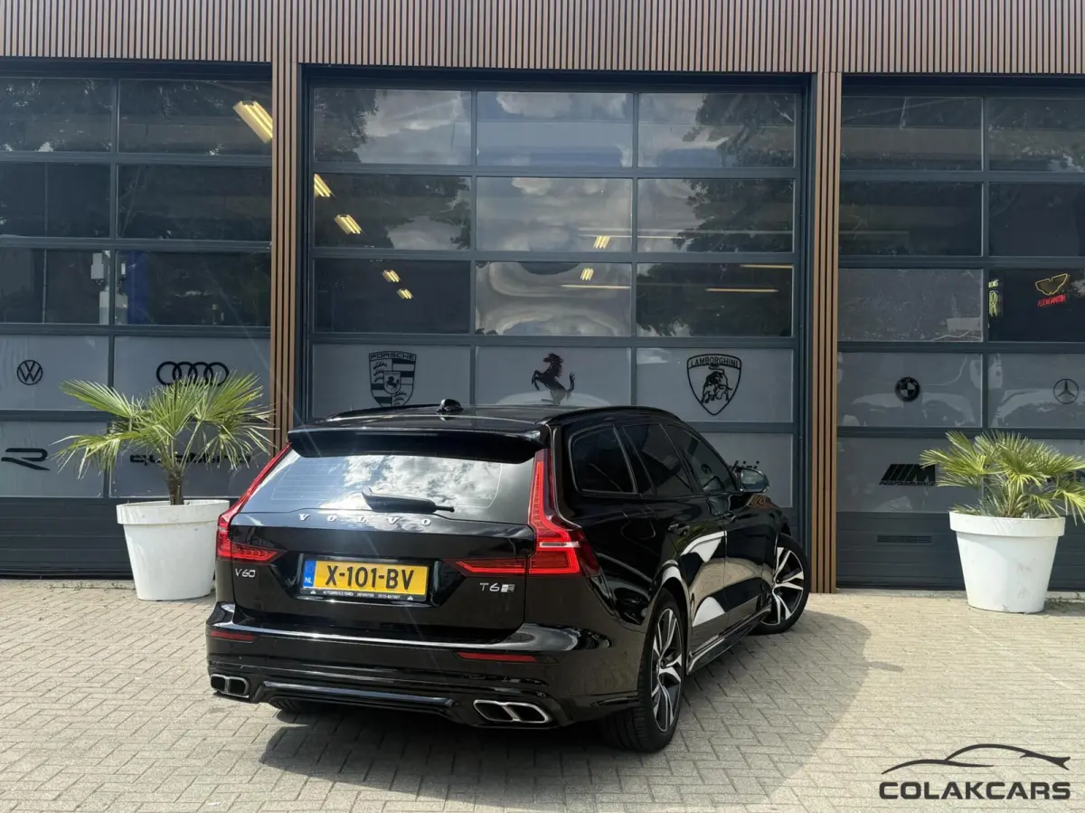 2.0 T6 Twin Engine AWD R-Design-Trekh-NAP-Pano-VOL