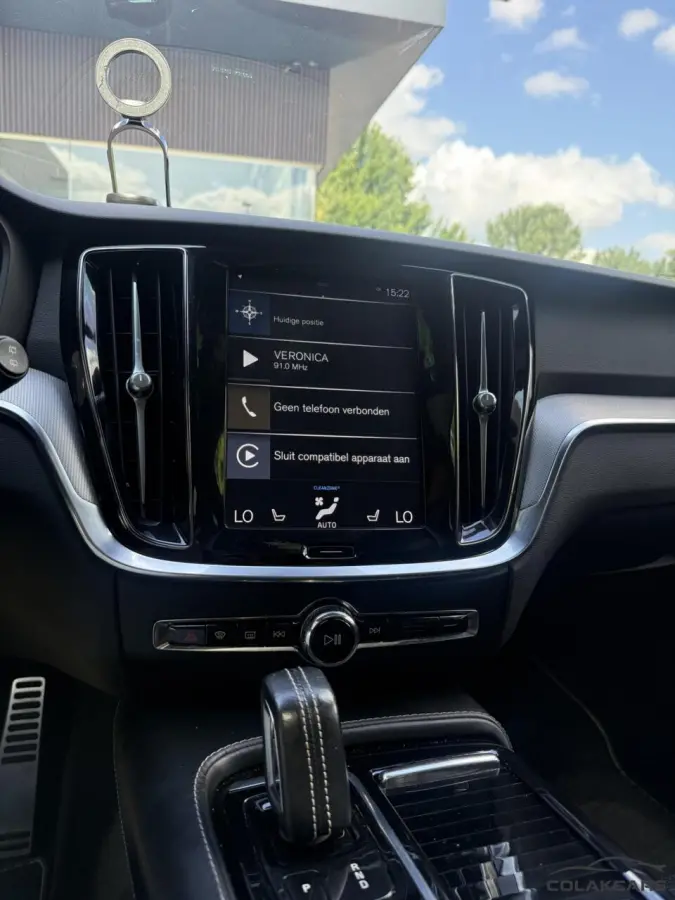 2.0 T6 Twin Engine AWD R-Design-Trekh-NAP-Pano-VOL
