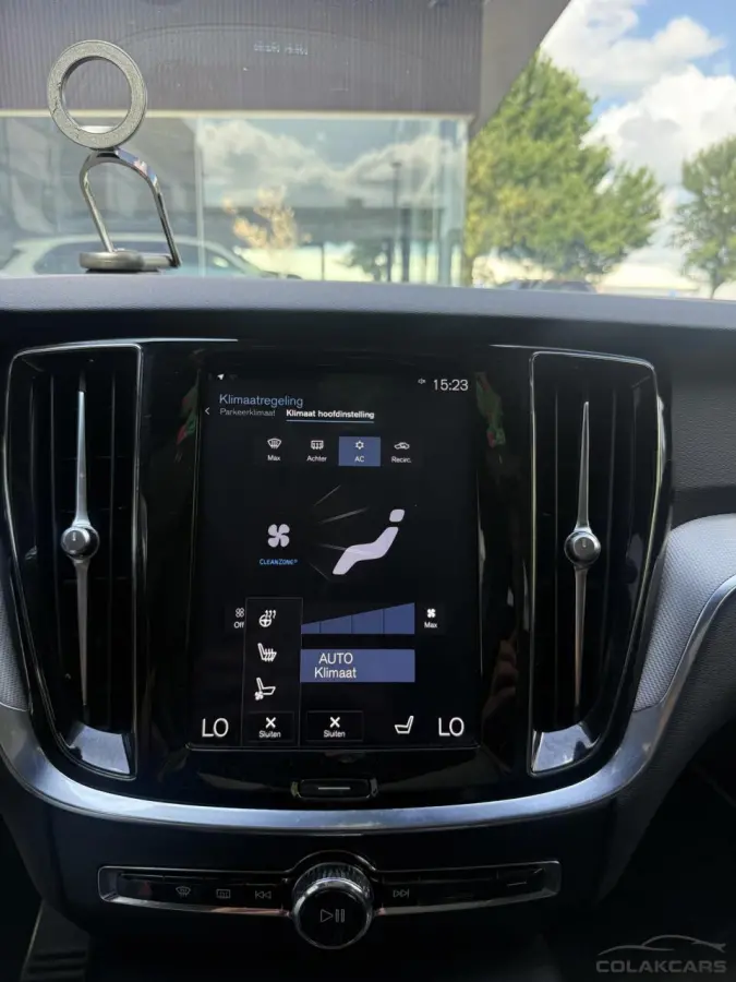 2.0 T6 Twin Engine AWD R-Design-Trekh-NAP-Pano-VOL