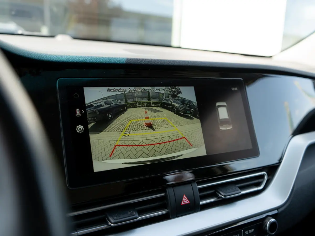 1.6 GDi Hybrid Edition DynamicLine Sky | Dealeronderhouden NL auto | Schuifkantel dak | Cruise control adaptief | Navigatie | achteruitrijcamera | Carplay | Parkeersensoren achter