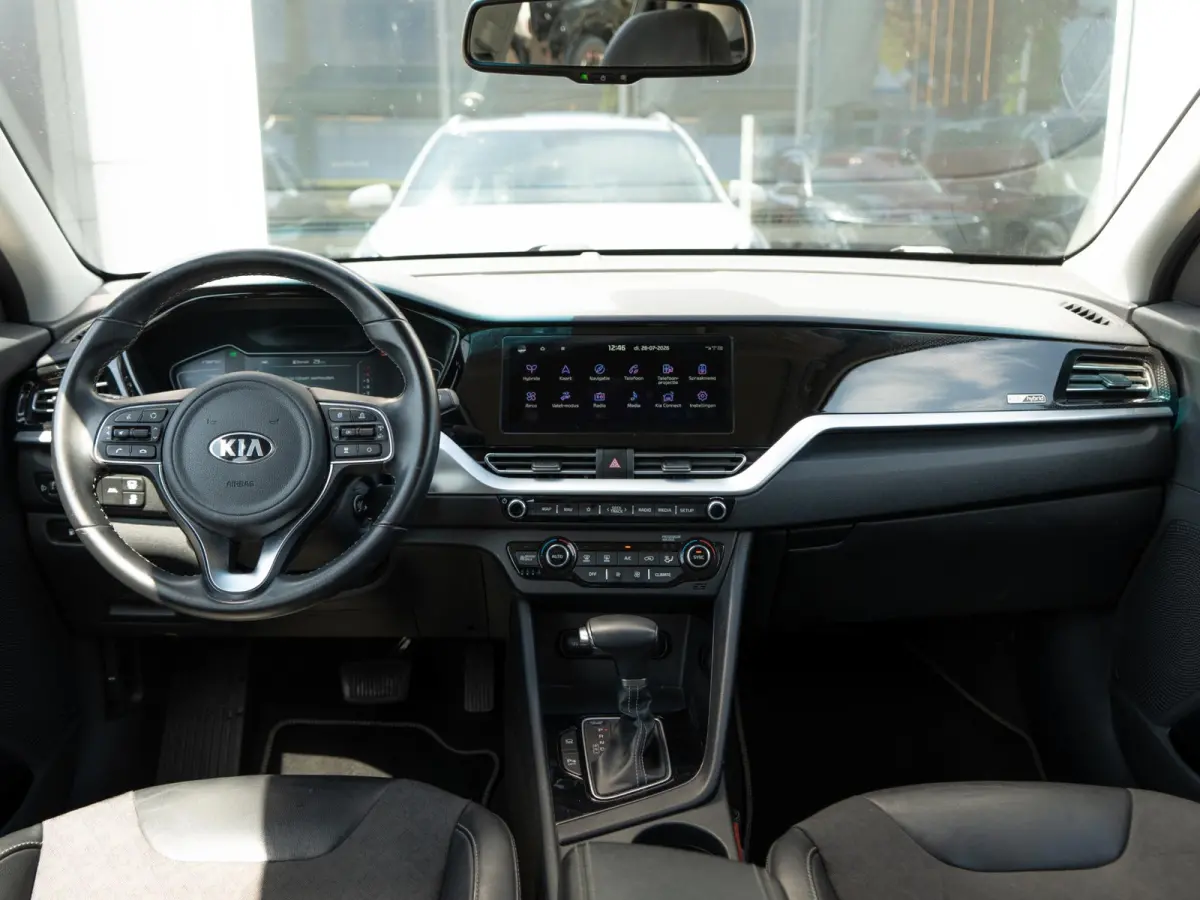 1.6 GDi Hybrid Edition DynamicLine Sky | Dealeronderhouden NL auto | Schuifkantel dak | Cruise control adaptief | Navigatie | achteruitrijcamera | Carplay | Parkeersensoren achter