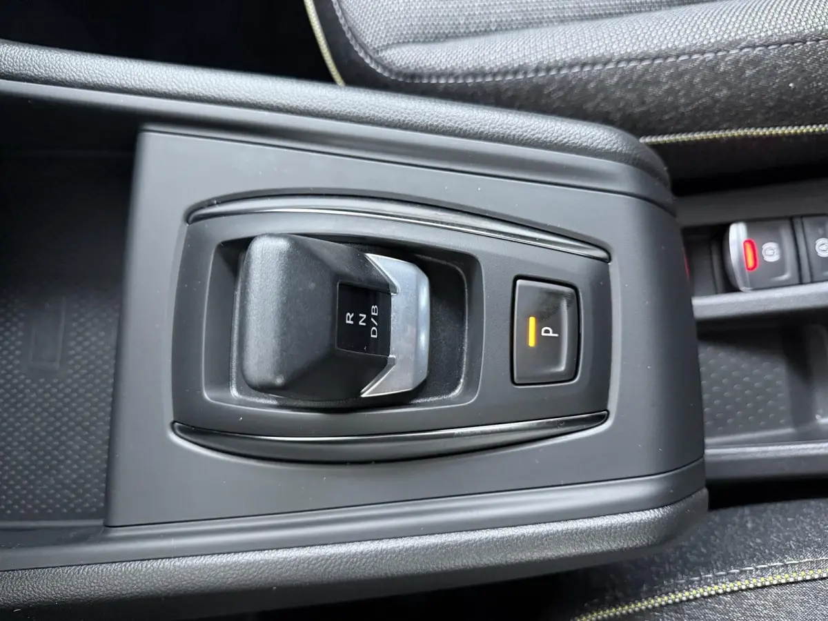 techno full hybrid E-Tech 160 | Google Navigatie | Parkeercamera | Climate Control |