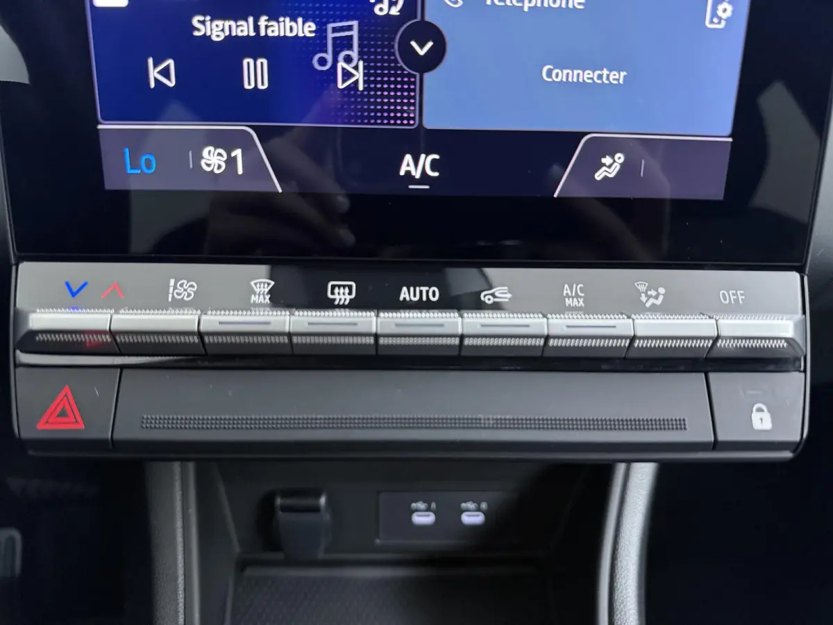 techno full hybrid E-Tech 160 | Google Navigatie | Parkeercamera | Climate Control |