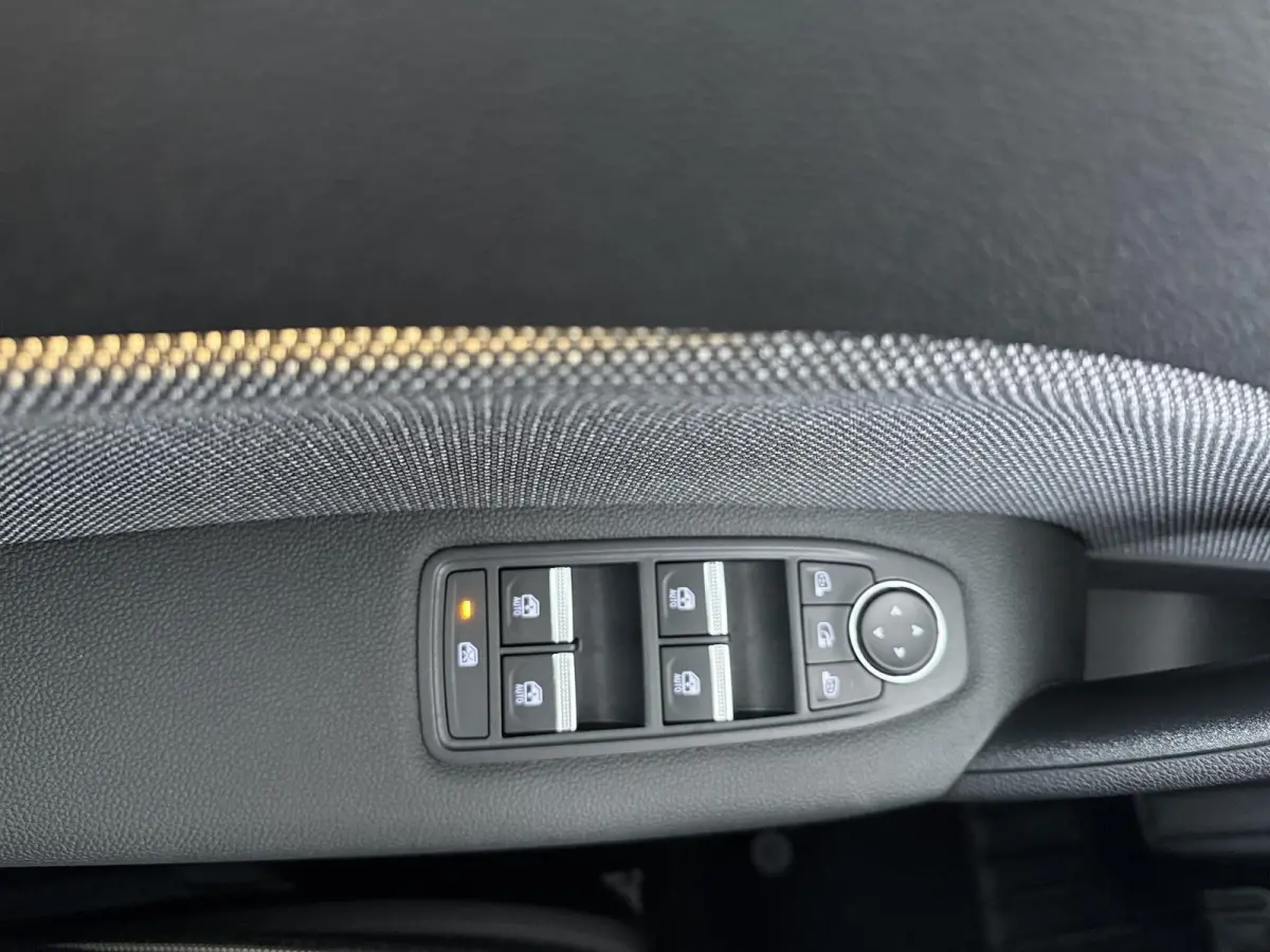 techno full hybrid E-Tech 160 | Google Navigatie | Parkeercamera | Climate Control |