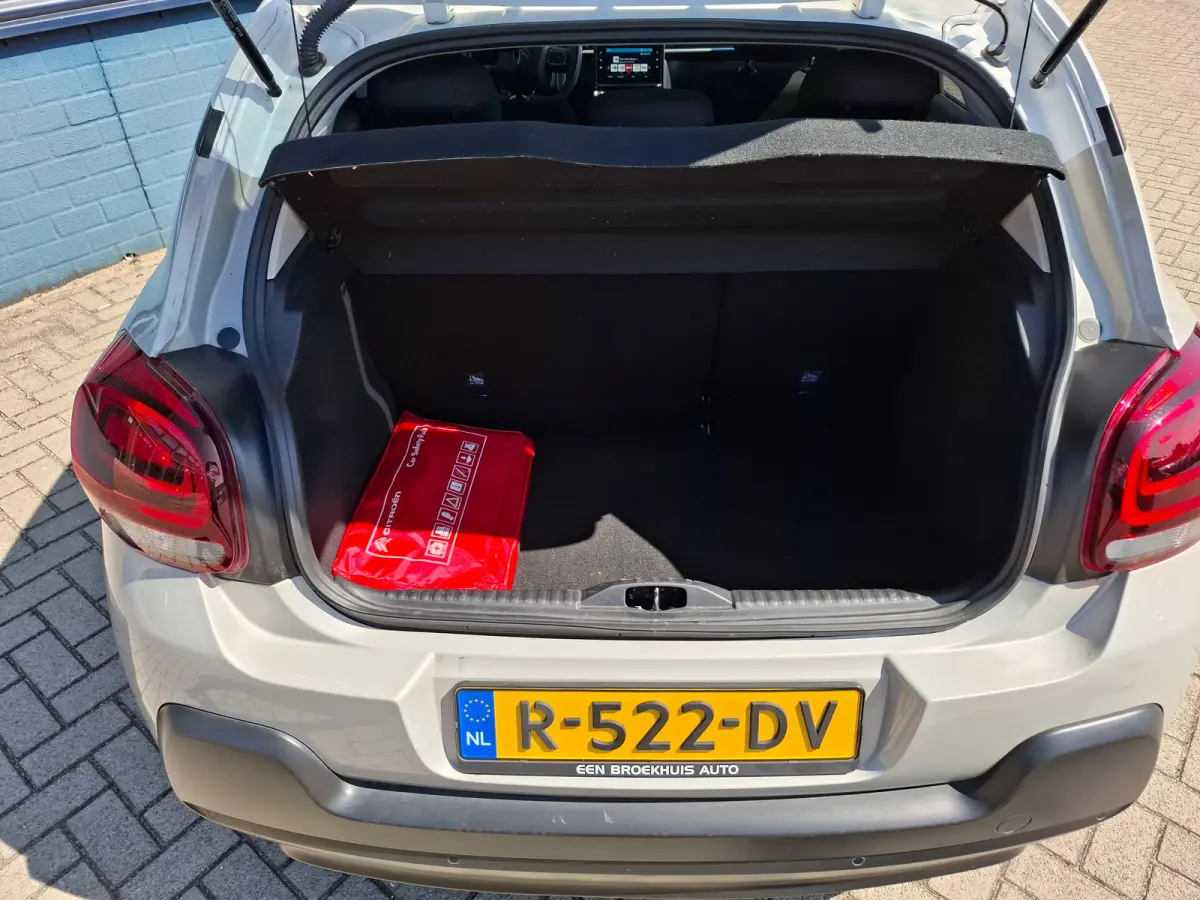 1.2 PureTech 110 PK Shine | Achterbank in delen neerklapbaar | Achteropkomend verkeer waarschuwing | Achteruitrijcamera