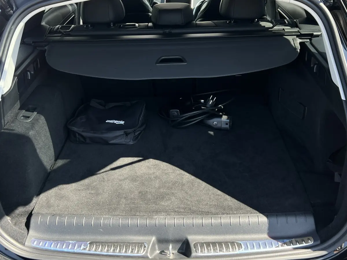 300 e AMG Line | Pano | Trekhaak | Sfeerverlichting | Camera | LED