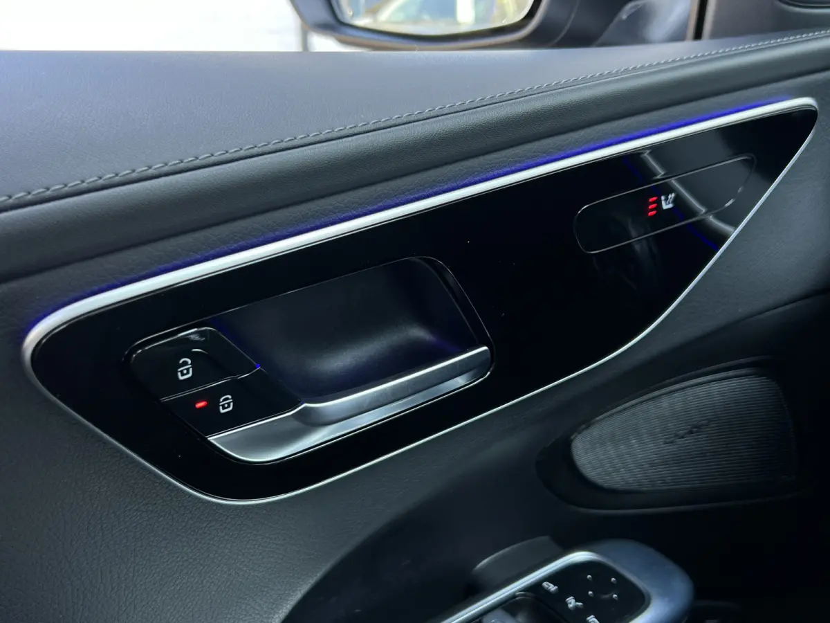 300 e AMG Line | Pano | Trekhaak | Sfeerverlichting | Camera | LED