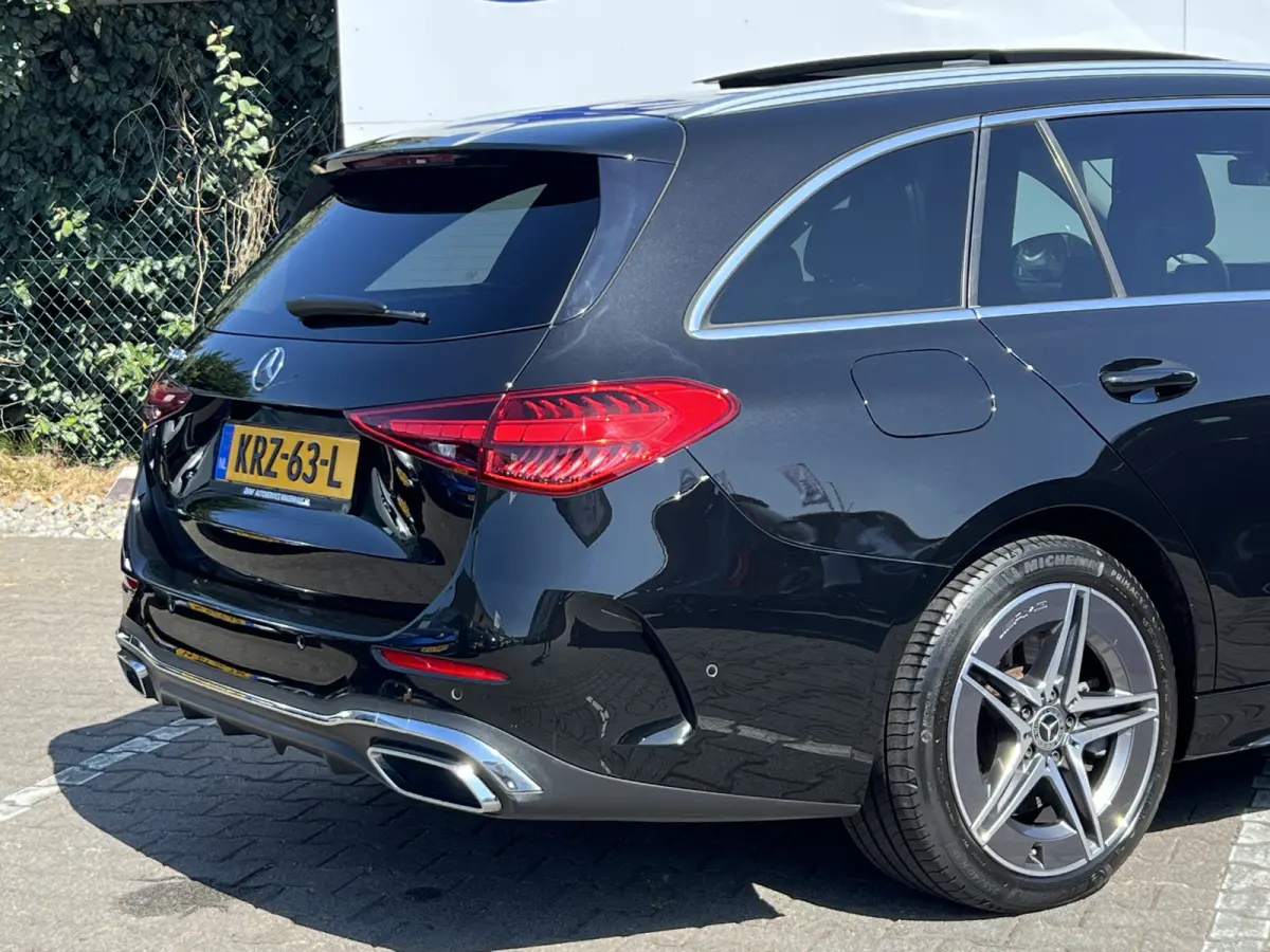 300 e AMG Line | Pano | Trekhaak | Sfeerverlichting | Camera | LED