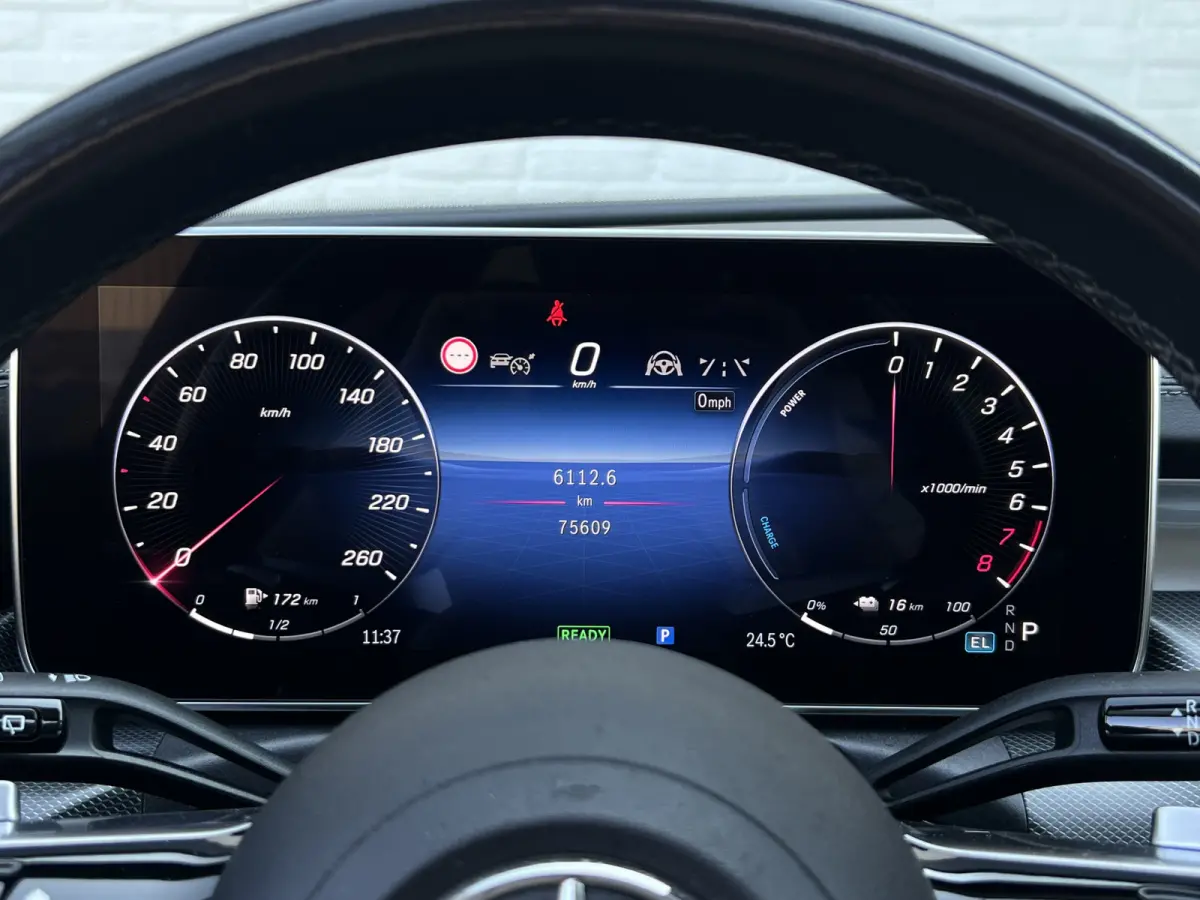 300 e AMG Line | Pano | Trekhaak | Sfeerverlichting | Camera | LED
