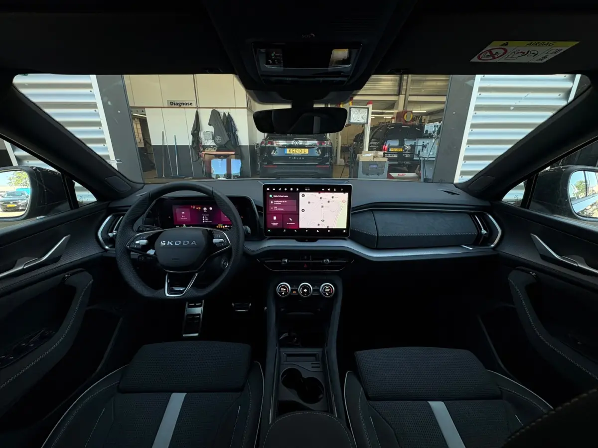 Sportline Business | Achteruitrijcamera | Crew Protect Assist | Cruise control met speedlimiter