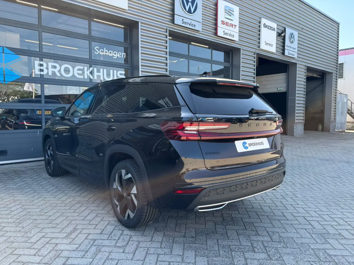 Sportline Business | Achteruitrijcamera | Crew Protect Assist | Cruise control met speedlimiter