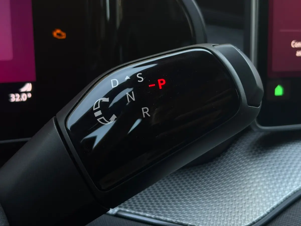 Sportline Business | Achteruitrijcamera | Crew Protect Assist | Cruise control met speedlimiter