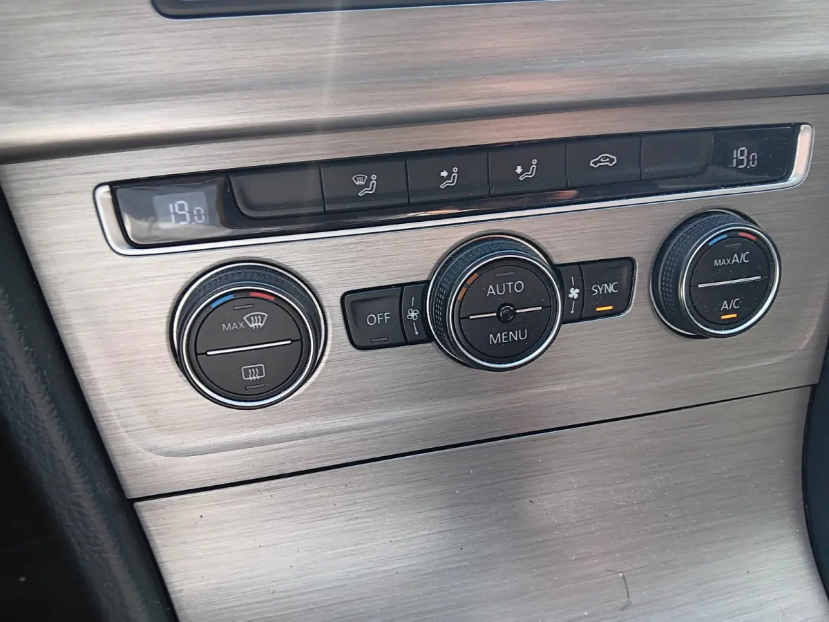 1.0 TSI Connected Series|NAV,CARPLAY|CRUISE|TREKH|Zeer netjes