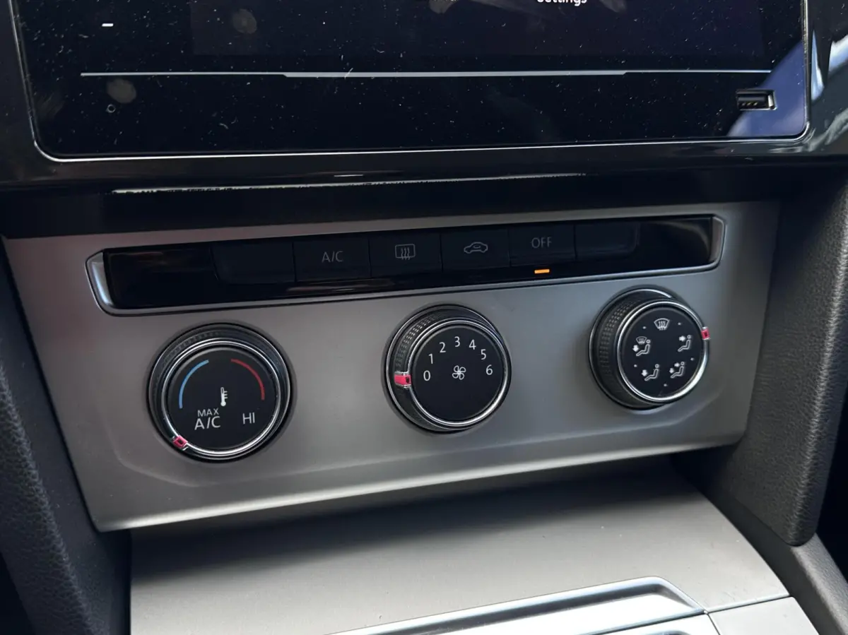 2.0 TSI Carplay, Bluetooth, Pdc, LM..