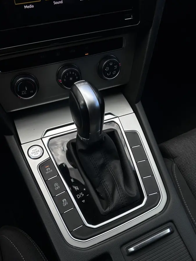 2.0 TSI Carplay, Bluetooth, Pdc, LM..