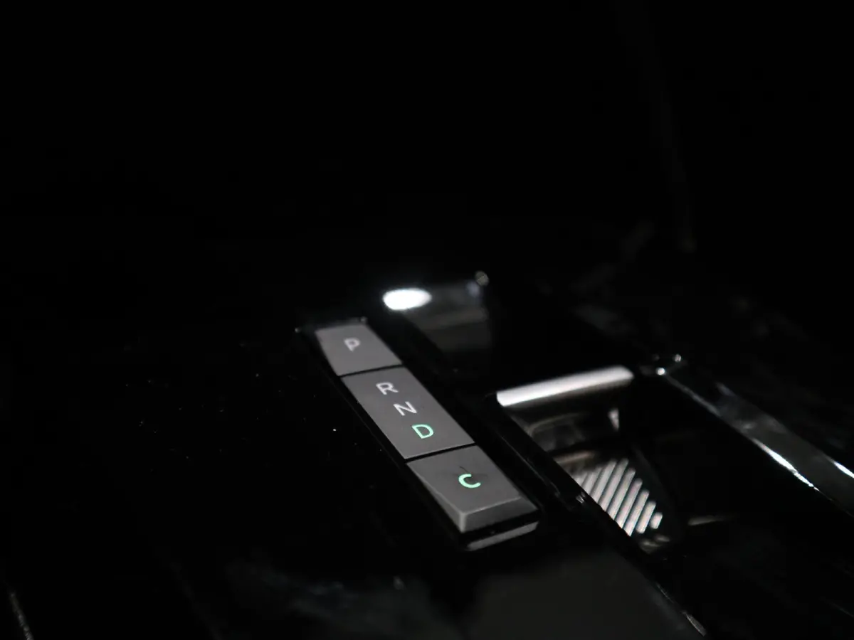 Max 113pk 44 kWh | NAV | CARPLAY ANDROID | 11kW BOORDLADER   CAMERA | COMFORT SEATS | 3 DKM |