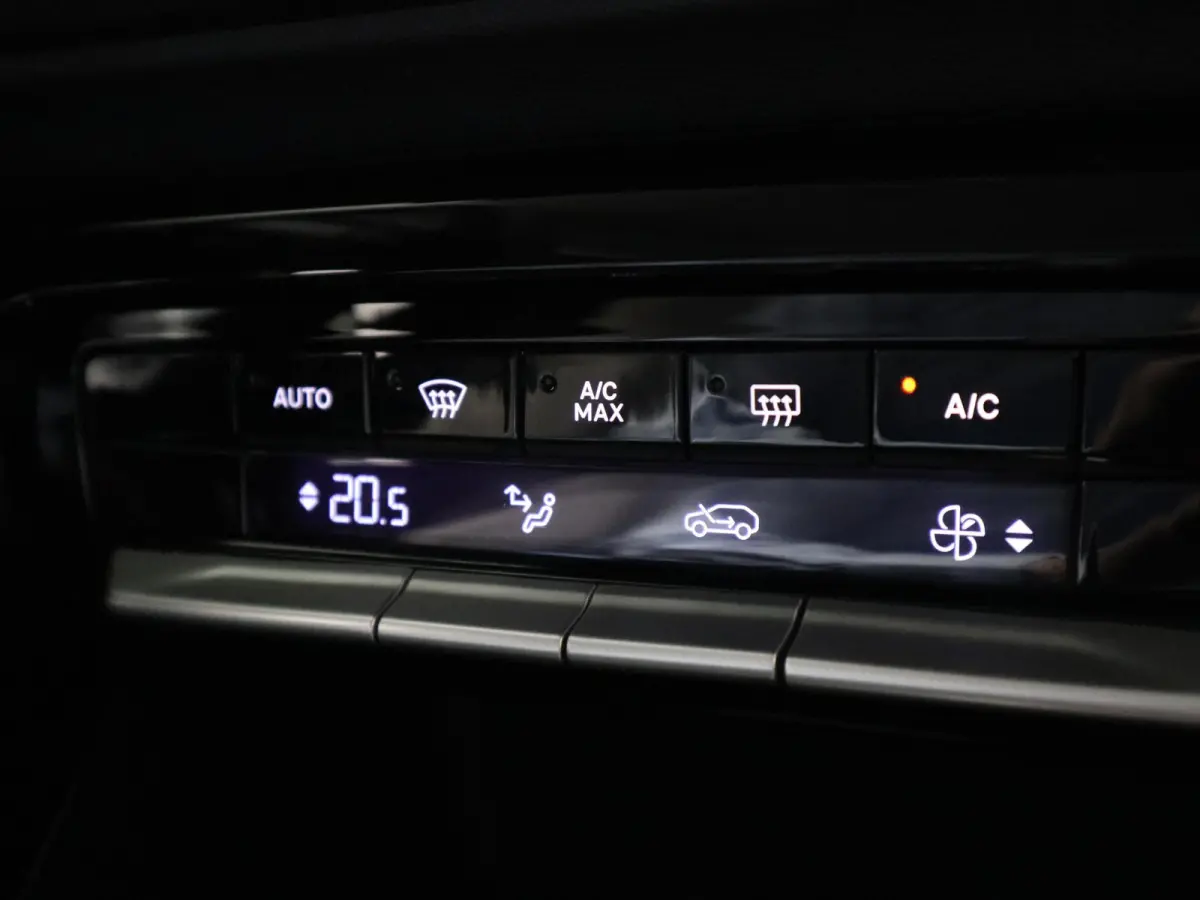 Max 113pk 44 kWh | NAV | CARPLAY ANDROID | 11kW BOORDLADER   CAMERA | COMFORT SEATS | 3 DKM |