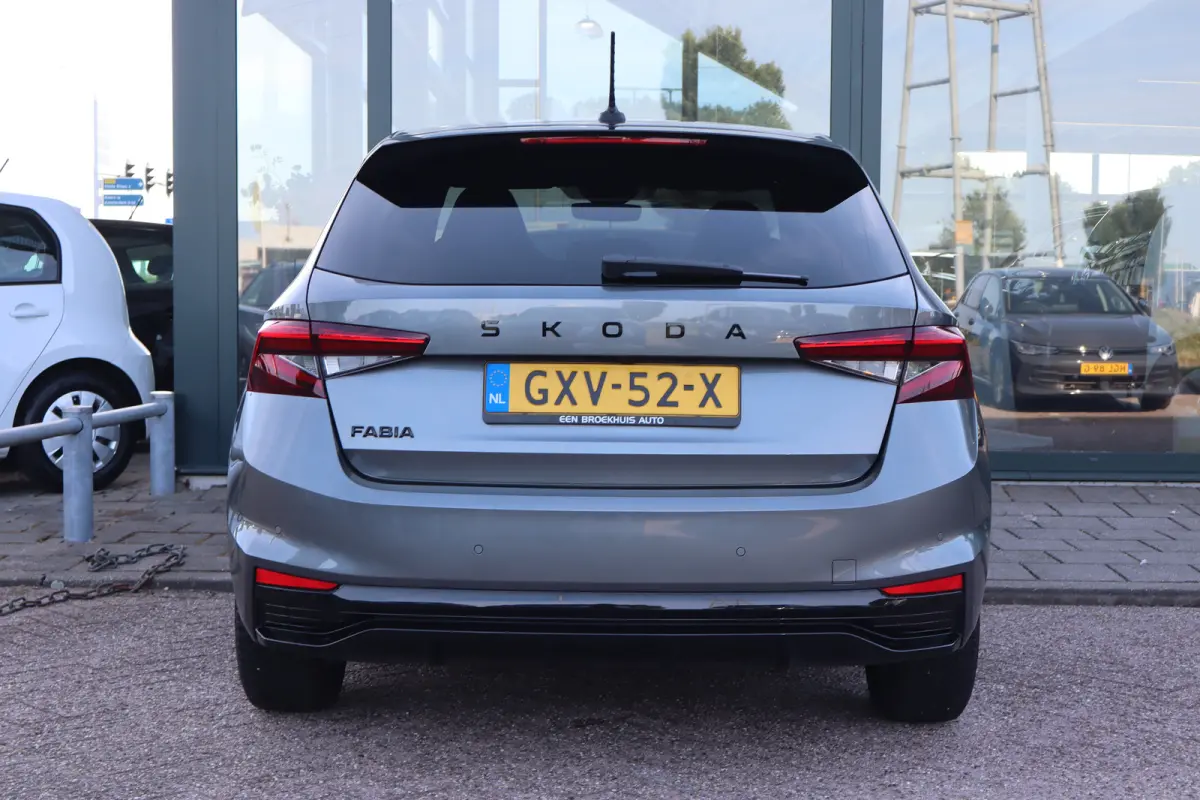 1.0 TSI Monte Carlo 95PK | Achteruitrijcamera | Apple Carplay/Android Auto|telefoonintegratie premium | Keyless entry