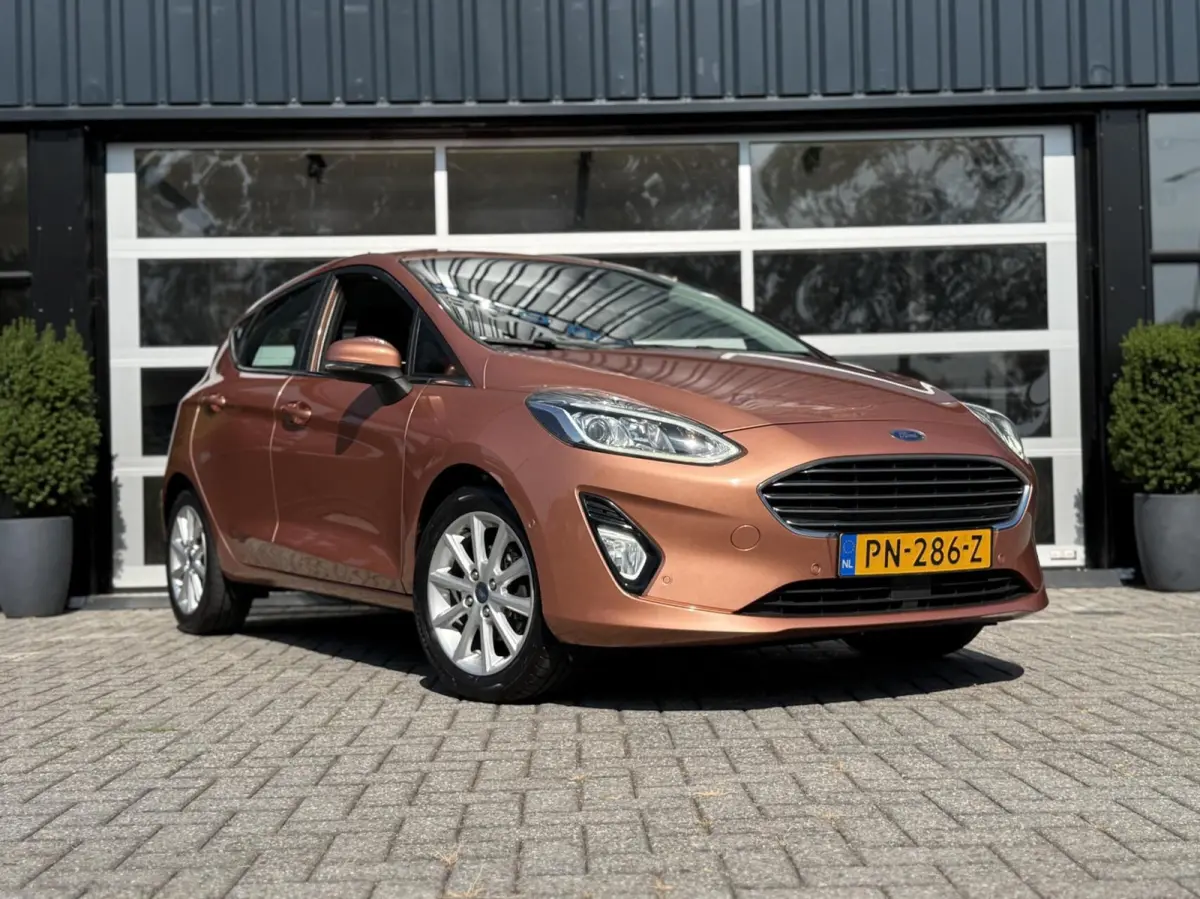 1.0 EcoBoost 100pk Titanium |B&O|Carplay|Camera|Dealer oh|