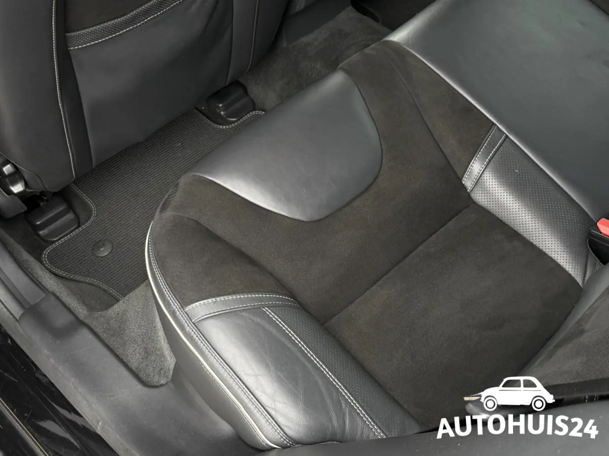 1.5 T3 AUT R-Design Trekhaak|Camera|Navi|Xenon|NL-Auto