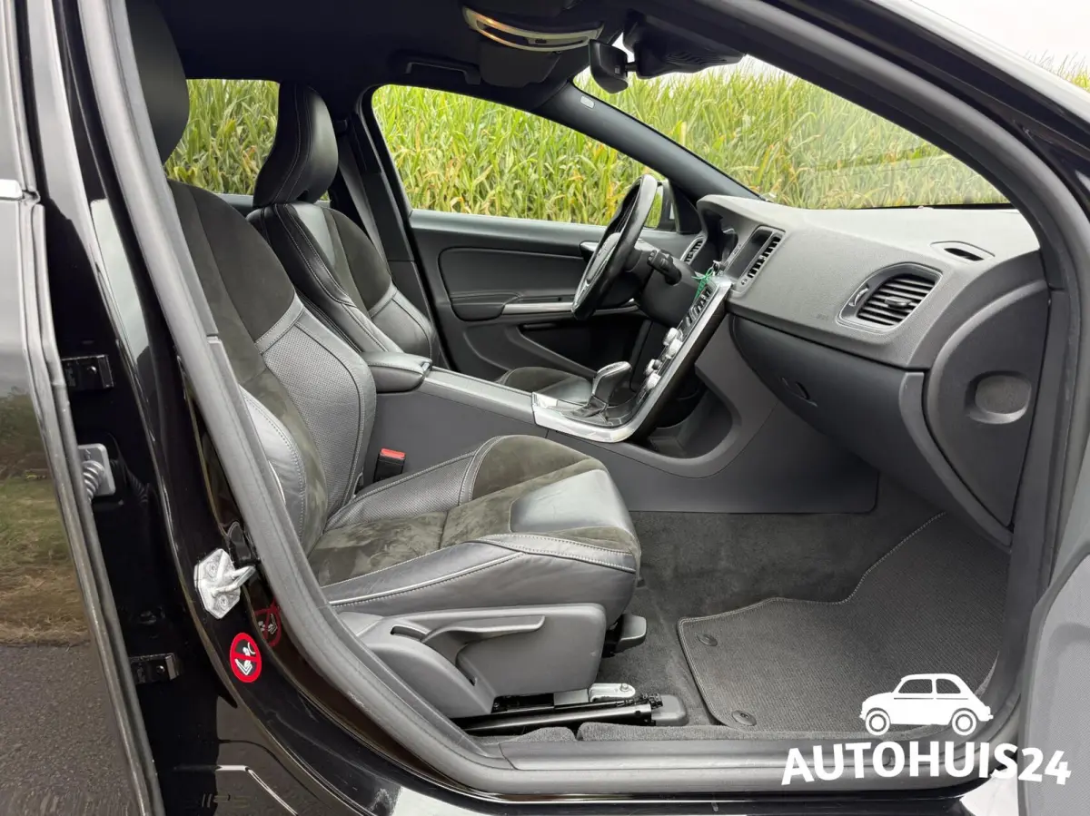 1.5 T3 AUT R-Design Trekhaak|Camera|Navi|Xenon|NL-Auto