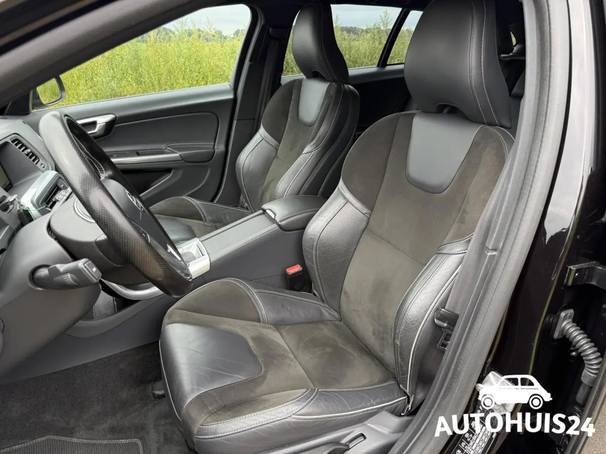 1.5 T3 AUT R-Design Trekhaak|Camera|Navi|Xenon|NL-Auto