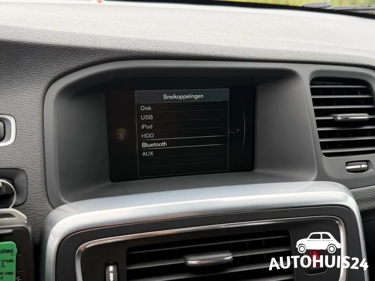 1.5 T3 AUT R-Design Trekhaak|Camera|Navi|Xenon|NL-Auto