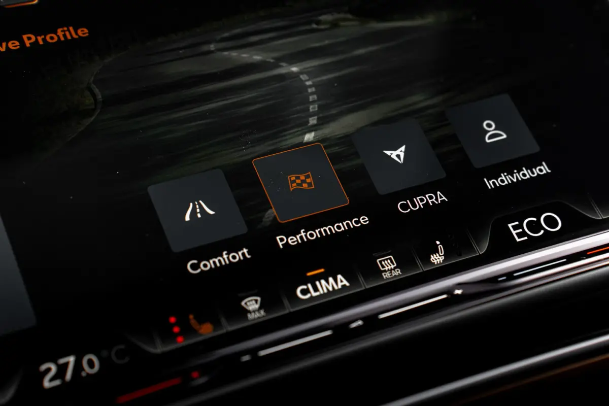 1.5 TSI e-Hybrid 272pk VZ Performance | Panoramadak | Trekhaak | Leder | 360 Camera | Sennheiser