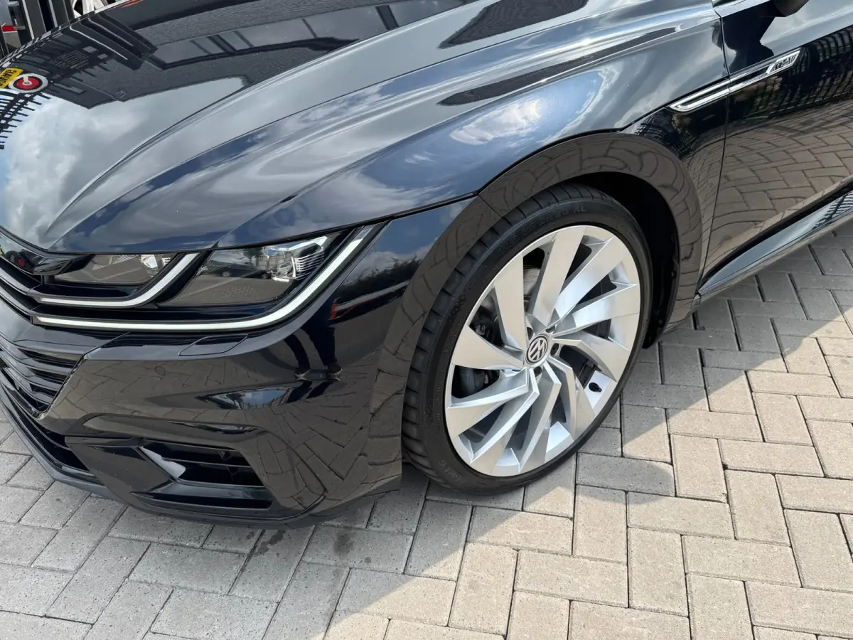 2.0 TSI Business R Exclusive | Met o.a. Panoramadak, R-line in- en exterieur, elektrische achterklep en cruise!