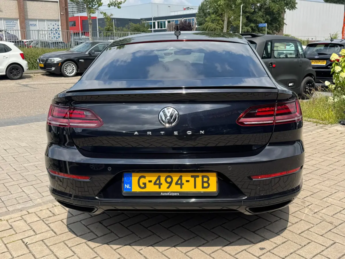 2.0 TSI Business R Exclusive | Met o.a. Panoramadak, R-line in- en exterieur, elektrische achterklep en cruise!