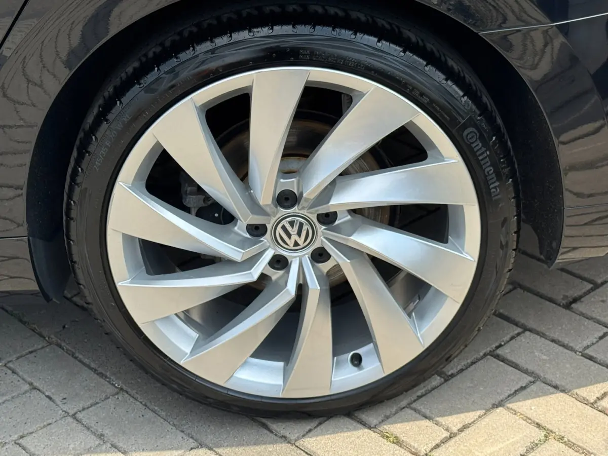 2.0 TSI Business R Exclusive | Met o.a. Panoramadak, R-line in- en exterieur, elektrische achterklep en cruise!