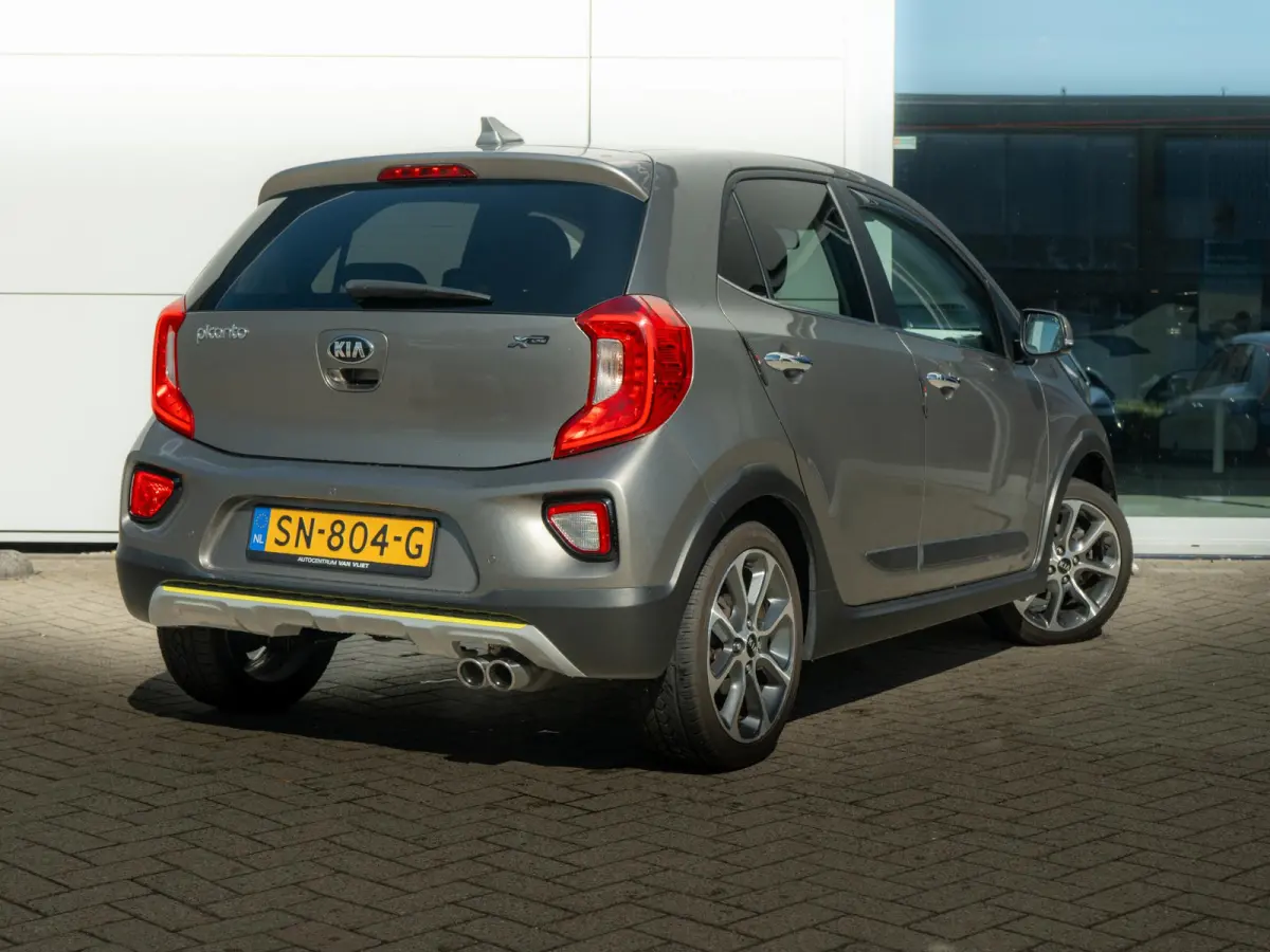 1.0 T-GDI X-Line | 100PK | Stoel en stuurverwarming | Navigatie | Climate control |