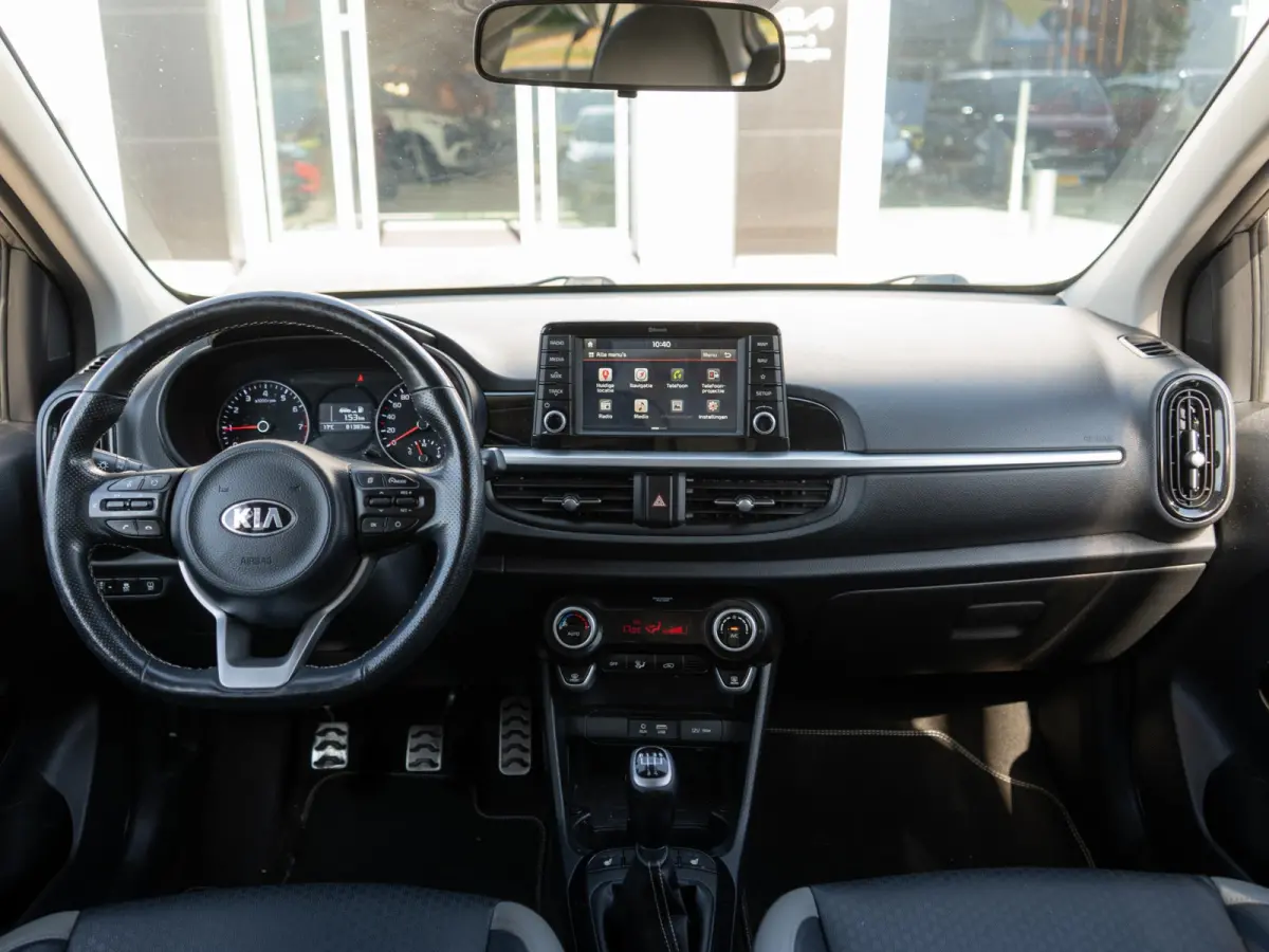 1.0 T-GDI X-Line | 100PK | Stoel en stuurverwarming | Navigatie | Climate control |